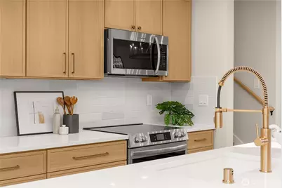 10604 NE 137th Place, Kirkland, WA 98034 - Photo 11