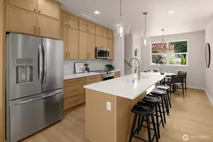 10604 NE 137th Pl, Kirkland, WA 98034 - Photo 7