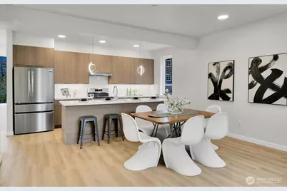 2372 Franklin Avenue E, Seattle, WA 98102 - Photo 5