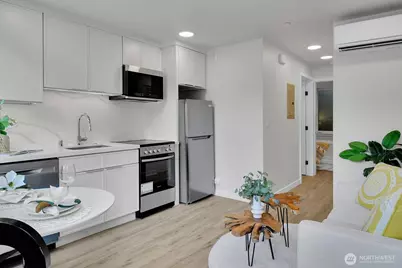 2372 Franklin Avenue E, Seattle, WA 98102 - Photo 21