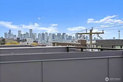 2372 Franklin Avenue E, Seattle, WA 98102 - Photo 29