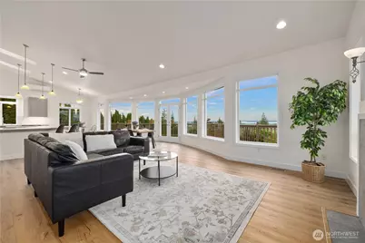 6714 45th Place NE, Marysville, WA 98270 - Photo 13