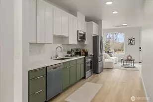 259 E Louisa St, Seattle, WA 98102 - Photo 7