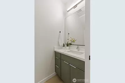 259 E Louisa Street, Seattle, WA 98102 - Photo 11