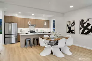 261 E Louisa St, Seattle, WA 98102 - Photo 5