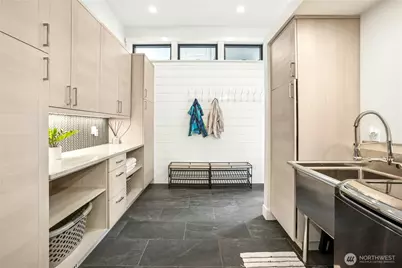 9803 Crystal Lake Drive, Woodinville, WA 98077 - Photo 35