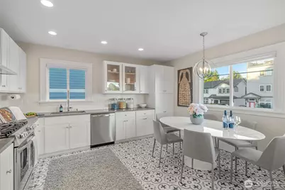 3202 NW 70th Street, Seattle, WA 98117 - Photo 9