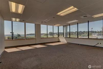 275 SE Pioneer Way #204, Oak Harbor, WA 98277 - Photo 1