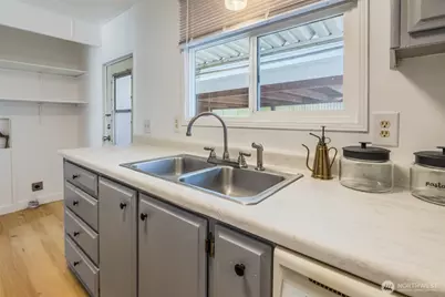 8406 37th Street Ct E #39, Puyallup, WA 98371 - Photo 11