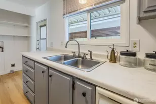 8406 37th St Ct E, Puyallup, WA 98371 - Photo 11