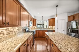 4660 NE 3rd Ct, Renton, WA 98059 - Photo 9