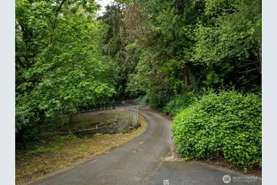 1220 SW 132nd Lane #523, Burien, WA 98146 - Photo 33
