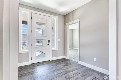 819 N Newport Loop, East Wenatchee, WA 98802 - Photo 3