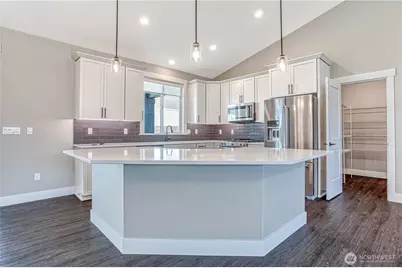 819 N Newport Loop, East Wenatchee, WA 98802 - Photo 7