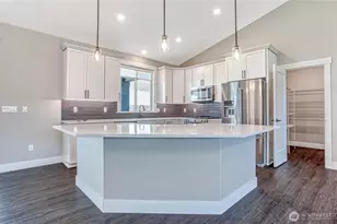 819 N Newport Loop, East Wenatchee, WA 98802 - Photo 7