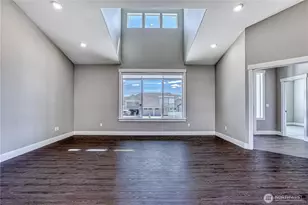 819 N Newport Loop, East Wenatchee, WA 98802 - Photo 5