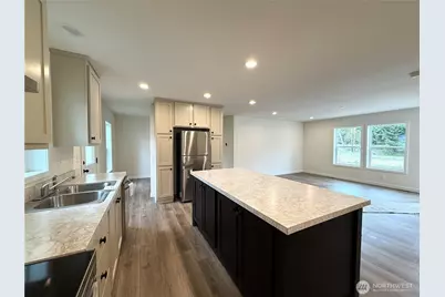 854 Mount Olympus Avenue SE, Ocean Shores, WA 98569 - Photo 7