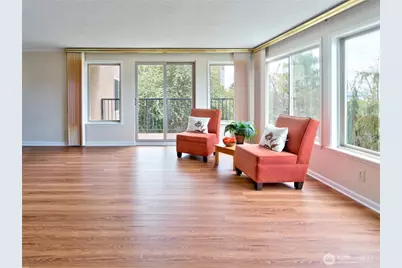 2219 13th Avenue W #1, Seattle, WA 98119 - Photo 3