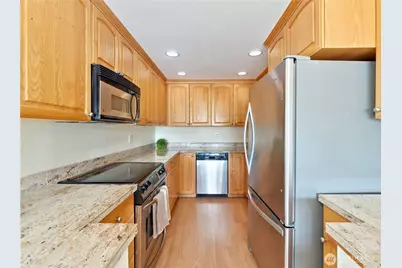 2219 13th Avenue W #1, Seattle, WA 98119 - Photo 7