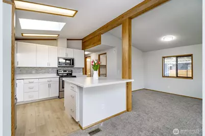 836 Harman Way S #8, Orting, WA 98360 - Photo 9