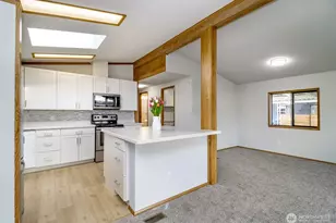 836 Harman Way S, Orting, WA 98360 - Photo 9