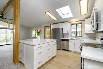 836 Harman Way S #8, Orting, WA 98360 - Photo 11