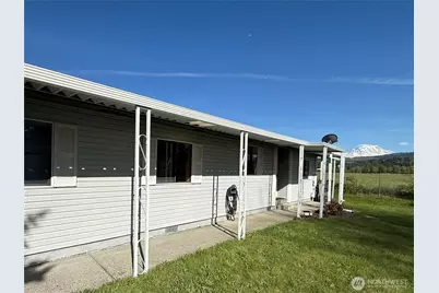 836 Harman Way S #8, Orting, WA 98360 - Photo 3