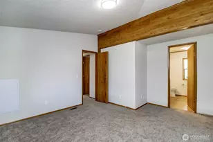 836 Harman Way S, Orting, WA 98360 - Photo 17