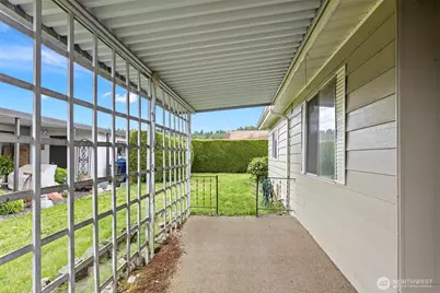 1402 22nd St NE #406, Auburn, WA 98002 - Photo 3