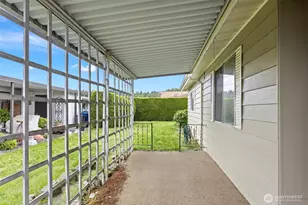 1402 22nd St NE, Auburn, WA 98002 - Photo 3