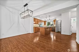 4660 NE 3rd Ct, Renton, WA 98059 - Photo 11