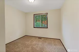 16820 36th Ave E, Tacoma, WA 98446 - Photo 19