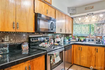 1016 Oak, Kelso, WA 98626 - Photo 9