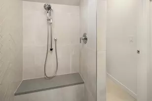 972 NW 54th St, Seattle, WA 98107 - Photo 25