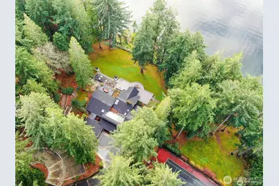 1865 Crestwood Cove Court, Freeland, WA 98249 - Photo 3