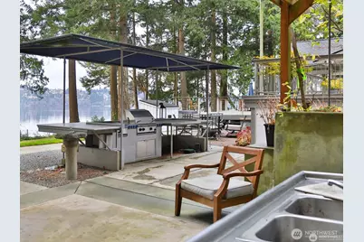 1865 Crestwood Cove Court, Freeland, WA 98249 - Photo 11