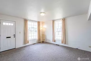 116 E 4th St, Centralia, WA 98531 - Photo 11