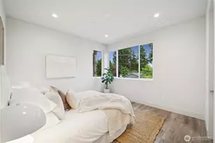 13220 NE 70th St, Redmond, WA 98052 - Photo 35