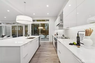 13220 NE 70th Street, Redmond, WA 98052 - Photo 15