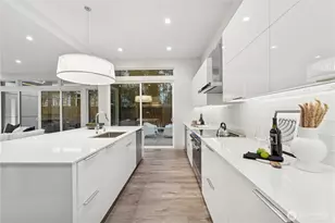 13220 NE 70th St, Redmond, WA 98052 - Photo 15