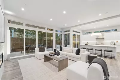 13220 NE 70th Street, Redmond, WA 98052 - Photo 9