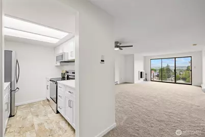 3425 Colby Avenue #502, Everett, WA 98201 - Photo 9