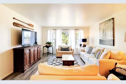 1515 Ocean Beach Boulevard #202, Long Beach, WA 98631 - Photo 3