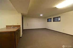 2431 W Lynnwood Dr, Longview, WA 98632 - Photo 21