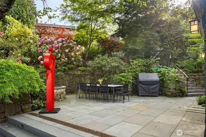 2161 E Interlaken Boulevard, Seattle, WA 98112 - Photo 35