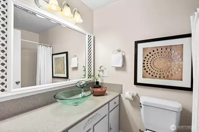 11515 Greenwood Avenue N #B, Seattle, WA 98133 - Photo 23