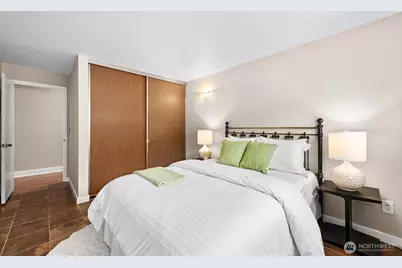 11515 Greenwood Avenue N #B, Seattle, WA 98133 - Photo 17