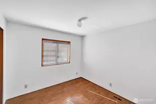 1402 22nd St NE, Auburn, WA 98002 - Photo 9