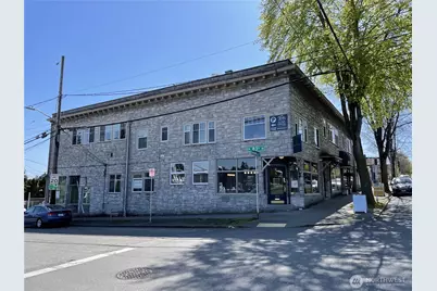 8214 Greenwood Avenue N, Seattle, WA 98103 - Photo 3