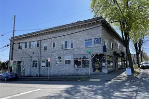 8214 Greenwood Ave N, Seattle, WA 98103 - Photo 3